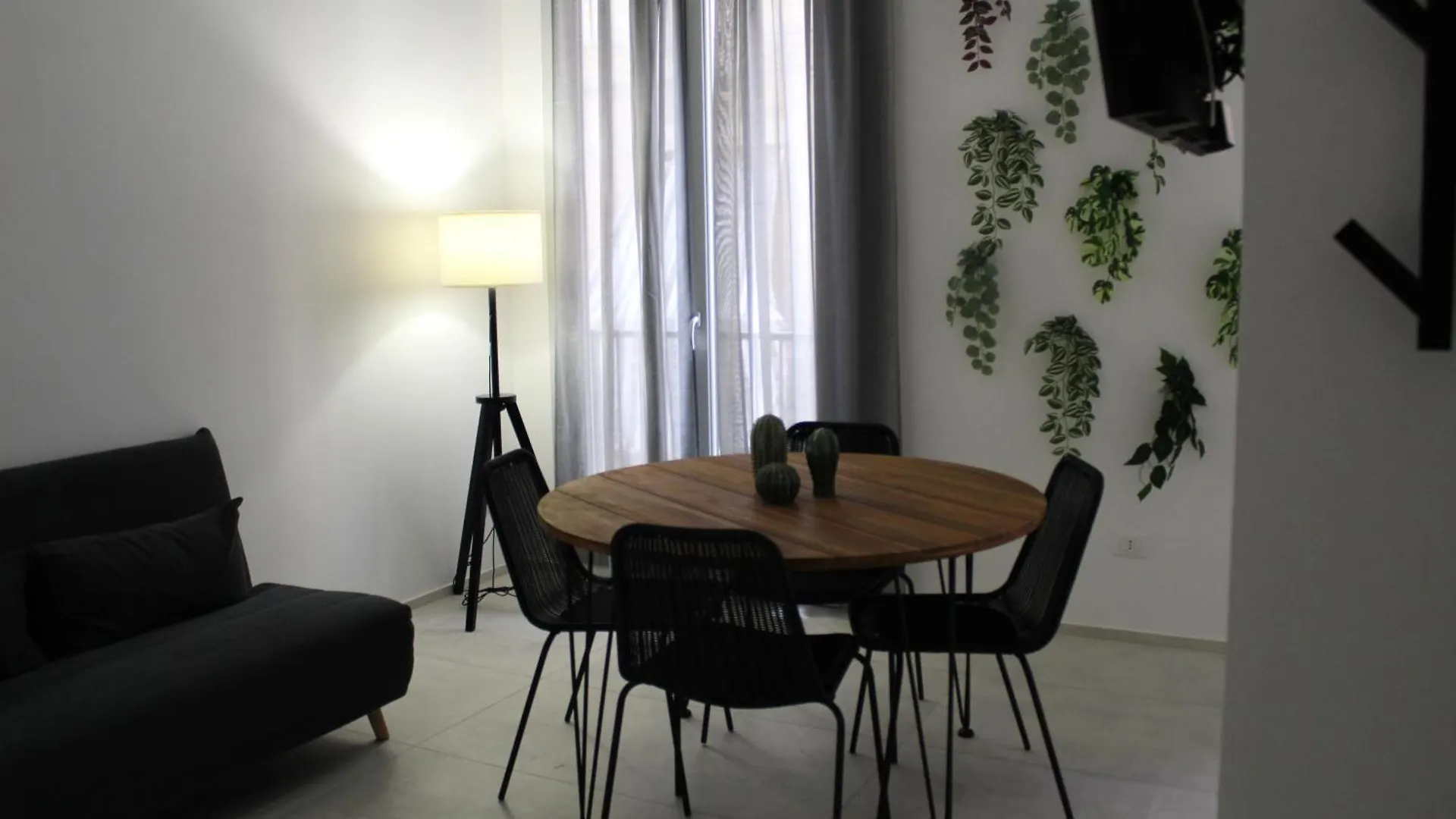 Botteghelle Dwelling - Centro Storico contacts